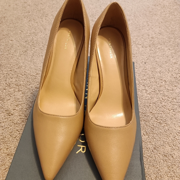 COPY - ANN TAYLOR HEELS SZ 9 - Picture 2 of 7